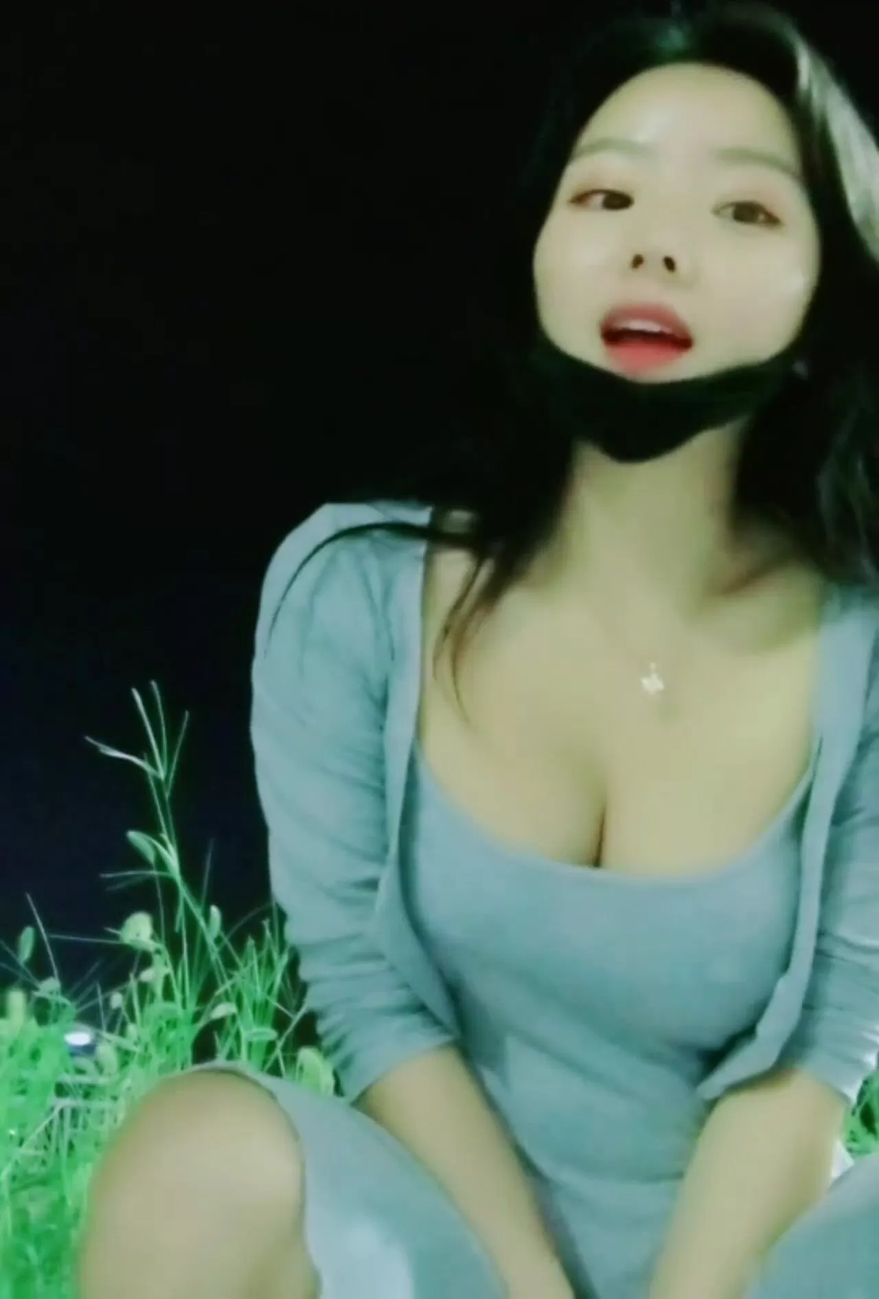 户外勾搭西装衬衣路人帅哥激情啪啪